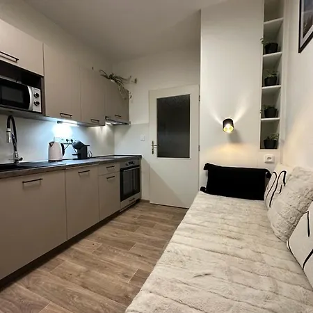 Morava S Balkonem, Parkovani Zdarma-uherske Hradiste Safarikova 855 Apartment *