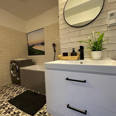 Morava S Balkonem, Parkovani Zdarma-uherske Hradiste Safarikova 855 Apartment