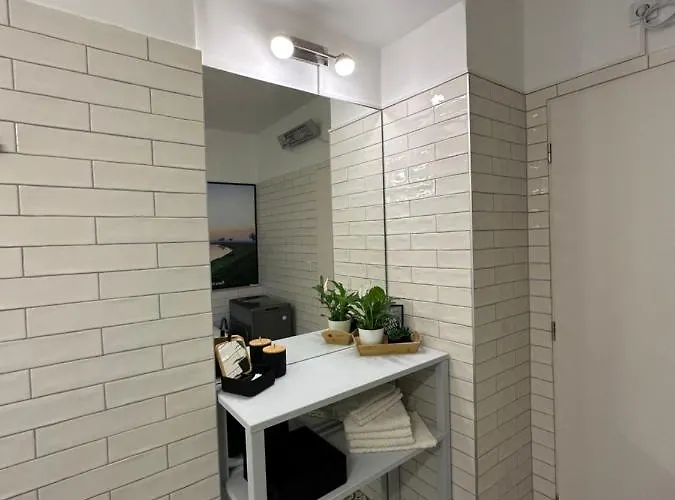 Morava S Balkonem, Parkovani Zdarma-uherske Hradiste Safarikova 855 Uherské Hradiště